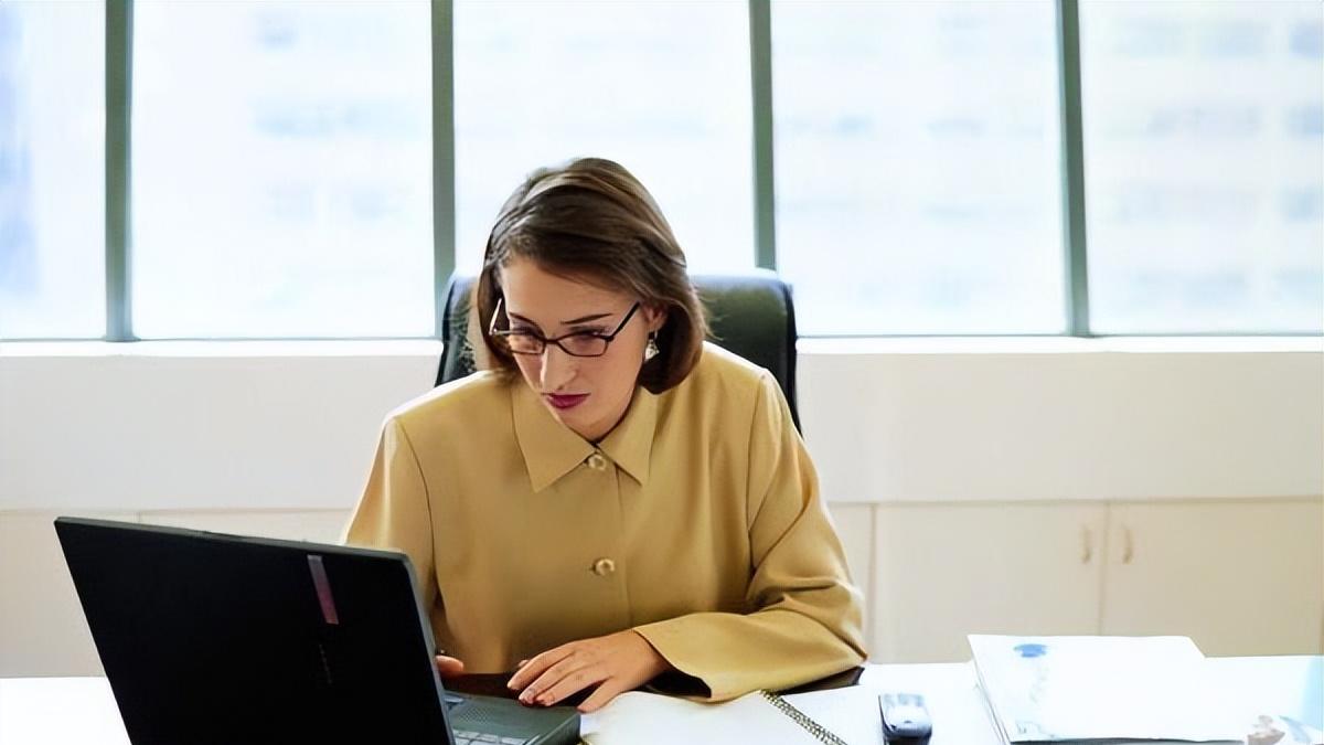 创业|人到中年：一不笑，二不问，三不争