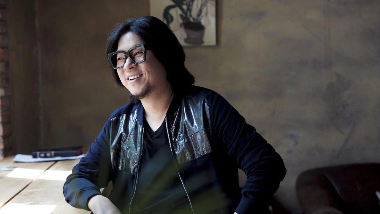 高晓松要复出？微博发自拍疑似试水，粉丝留言称赶紧公布项目