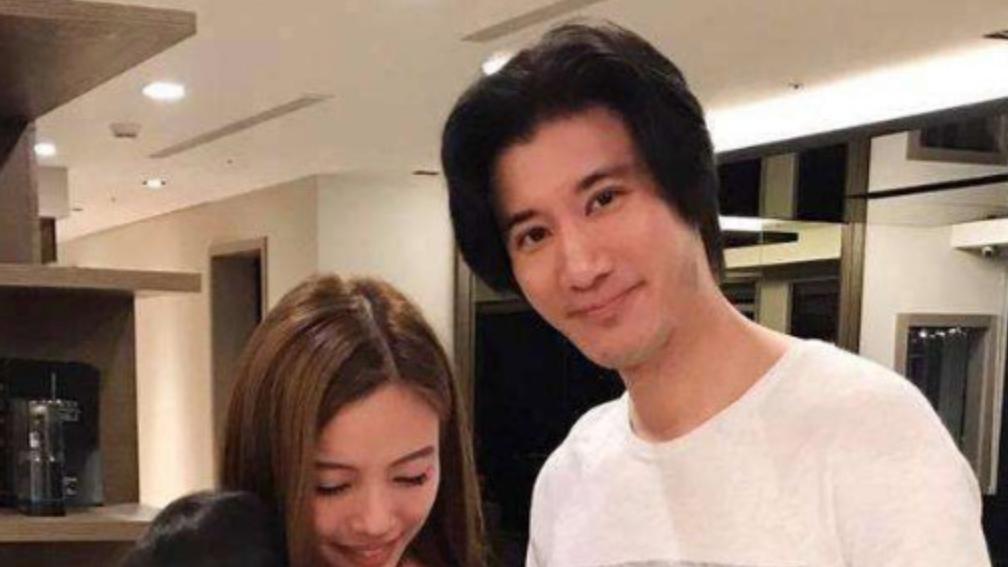 李靓蕾陈建州，登上热搜！