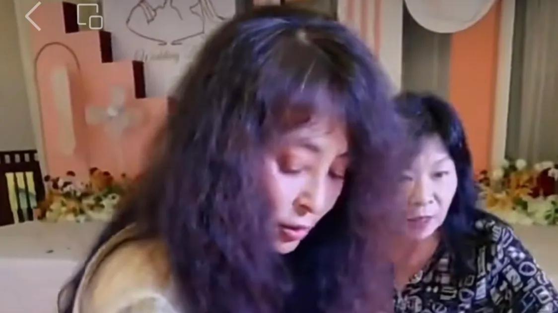 60岁演员李勤勤近况曝光：参加婚宴打包各种剩菜，害羞让人不要嘲笑她