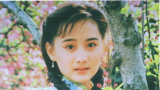 陈德容|陈德容，一位备受偏爱的琼女郎，却亲手毁掉豪门梦