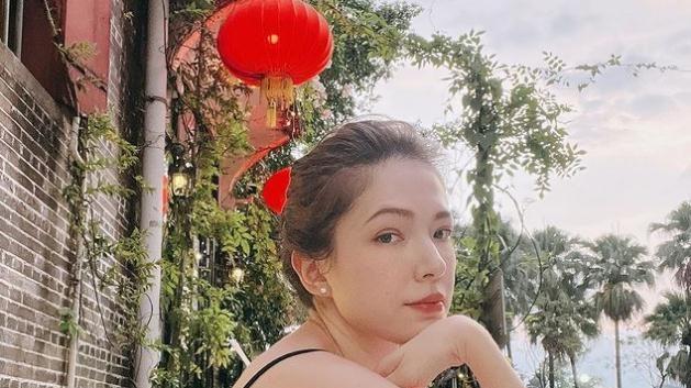 邱泽|邱泽称赞许玮甯厨艺好，甜蜜分享两人结婚一年的生活状态