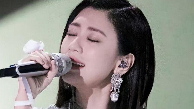 贾静雯从早年失去儿子到复出影后，一生两段佳话