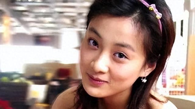 徐梵溪：没有婚姻，也没有孩子，男友花5亿娶李小冉，她低调成全