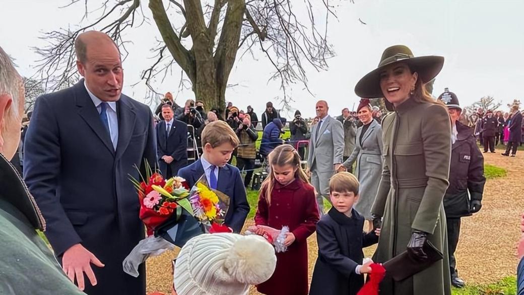乔治王子|9岁金珠爱穿成人衣出镜！牵手老爸走C位，却比乔治王子有领导范儿
