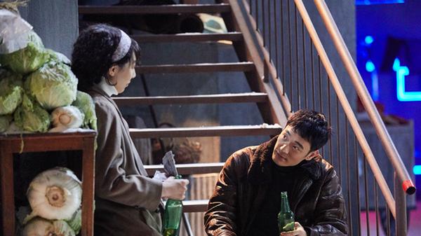 陈妍希|是好牌，还是英雄，幻乐之城的艰难