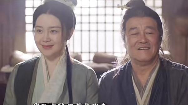 被赵本山捧红，成御用媳妇，郭德纲赞有心胸，关婷娜为何40岁不婚