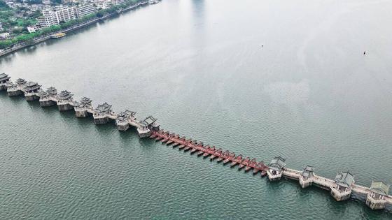 广济桥|中国神奇的古桥，白天畅通夜晚分为两截，历经八百年未曾改变