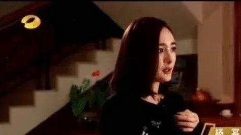 杨幂|杨幂的“连环瓜”，热搜要装不下了……