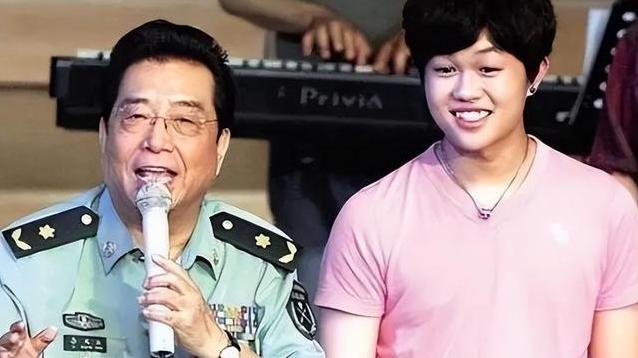 李双江|李天一出狱罕见露面，变化太大认不出，李双江和梦鸽都很开心！