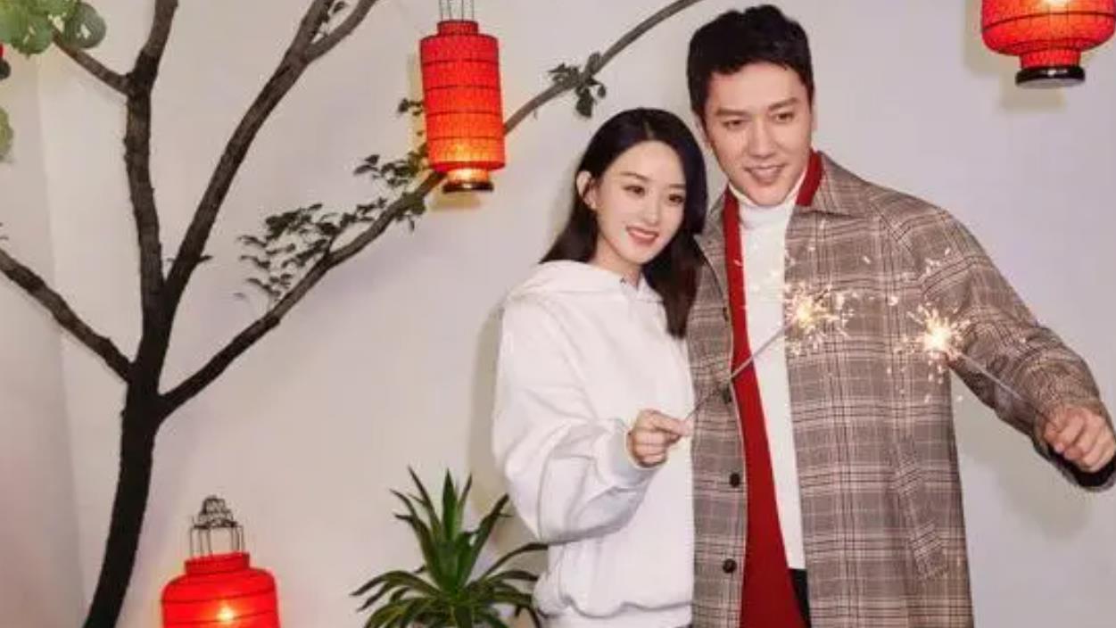 赵丽颖|赵丽颖给大佬秘密生子？带娃外出推婴儿车被疑生二胎，娱记已回应