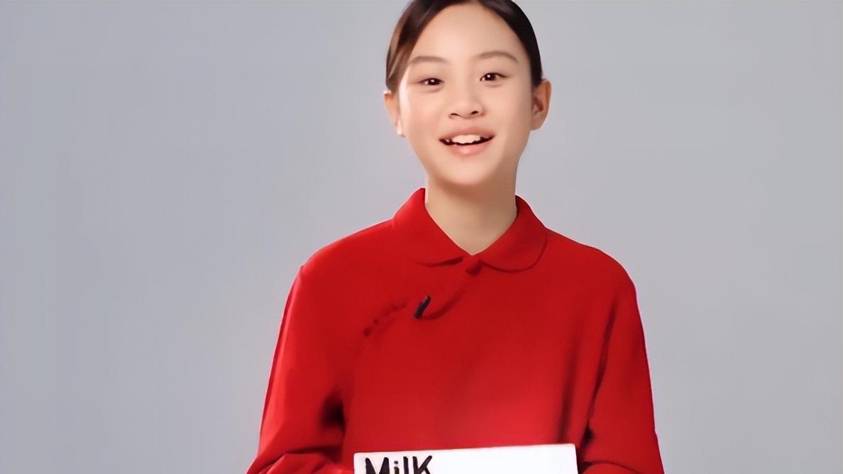 甜馨真的长大了，接受专题采访表示：对于自己的金句还记得一句