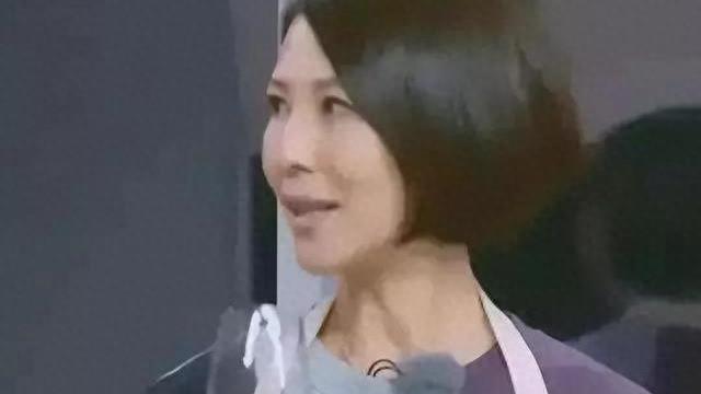 49岁蔡少芬查出绝症，首度回应离婚：我出事张晋肯定再娶，已经看开了