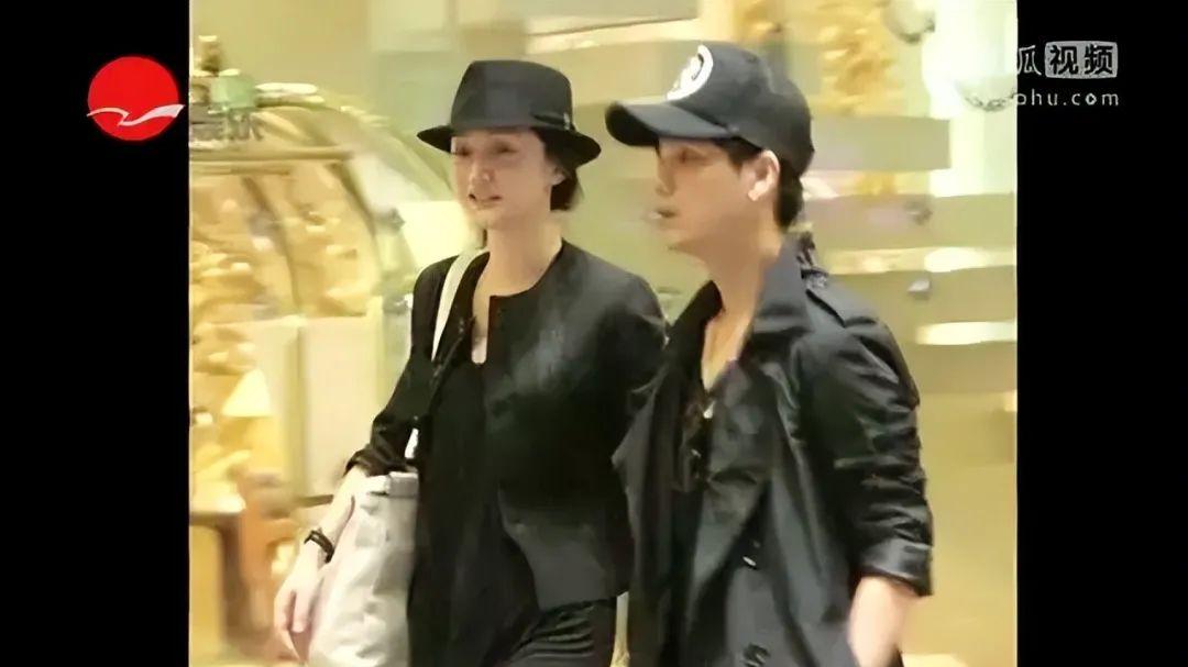 陈坤|陈坤儿子晒家人合影！长居国外生活优渥，陈尊佑身世似乎有了答案