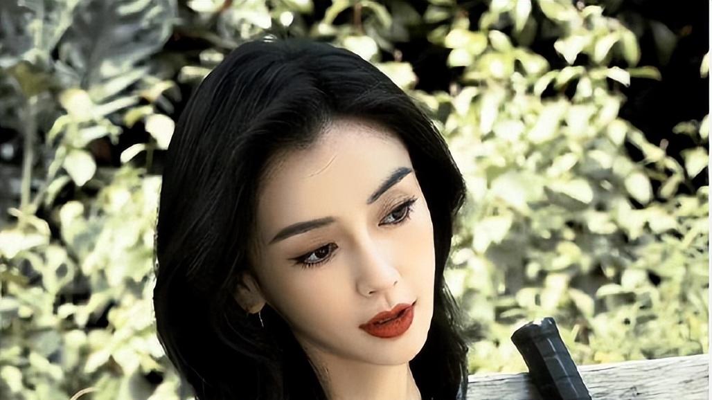 网传《奔跑吧特别季》因杨颖暂停官宣，网友：痛失唯一代表作！