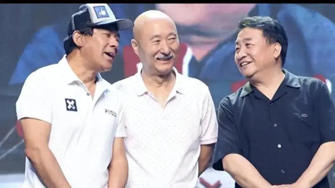 央视春晚2024曝光：赵本山、陈佩斯携手登场，笑匠双喜临门！