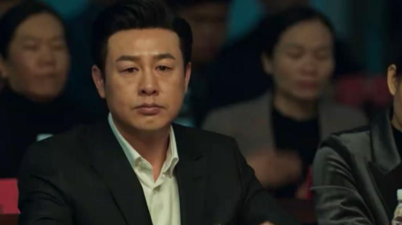 张颂文|张颂文凭《狂飙》再次走红，实力演绎人狠话不多，真实学历不简单