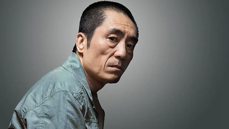 情史混乱的张艺谋公开宣称：一辈子最大的遗憾是等不到她