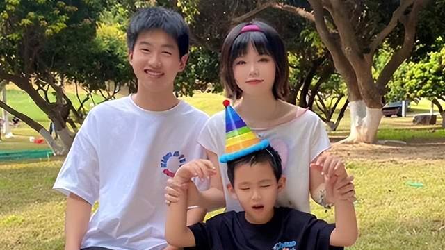 杨笠|宠溺！孙海洋晒四丫头学生时代青涩照，小辉辉与妈妈玩耍画面温馨