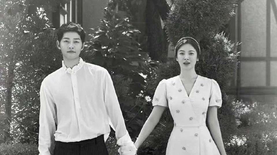 宋慧乔|黑暗荣耀: 豆瓣评分8.8，霸凌背景真实敢拍，宋慧乔新剧赢麻了！