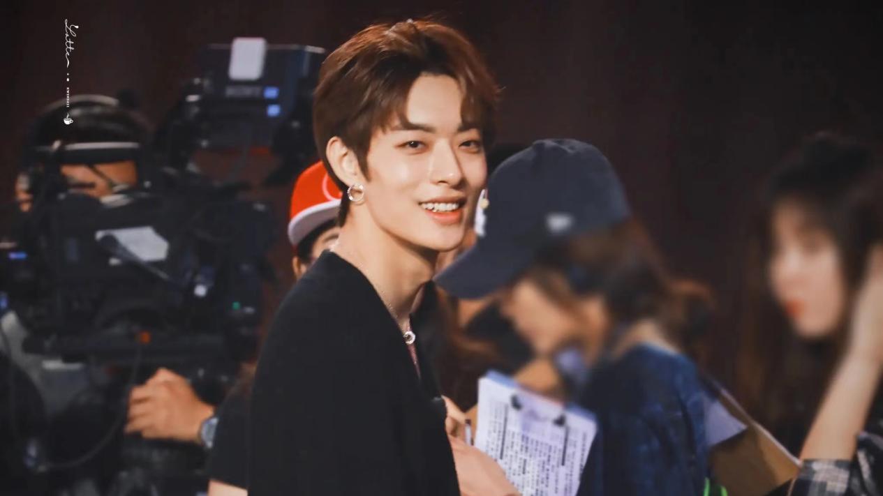 好理直气壮的爱豆！木子洋发文承认恋情，表示本人是直的