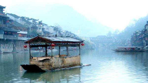 旅游攻略|名不见经传的湘南小镇，神秘而具有色彩，一个被雾气笼罩的东方瑞