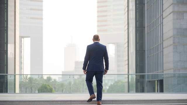 微信|“做自媒体哪个更容易？哪个更好赚？”一开口注定就是韭菜！