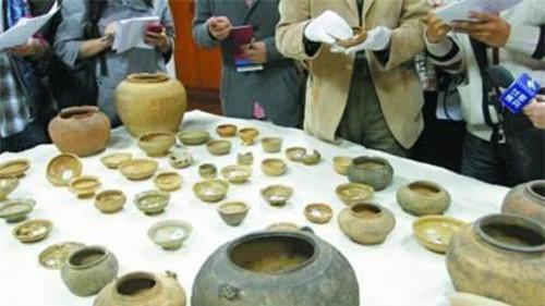 |真假收藏家：一位老农却有119件宋代瓷器，声称祖上是宰相