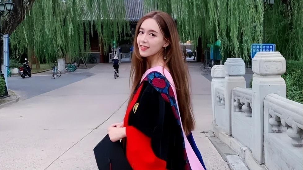 医生|受丈母娘欢迎的女婿职业，公务员、IT不受待见，榜首堪称人间理想