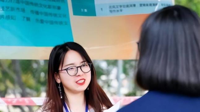 湖北大学|湖北大学将招收20名辅导员，遍布各个院系，却要拥有“这一身份”