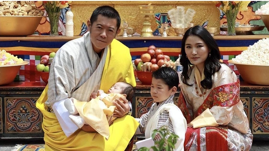 女孩|不丹王后：人称东方凯特，7岁接受王子表白，如今童话爱情破灭