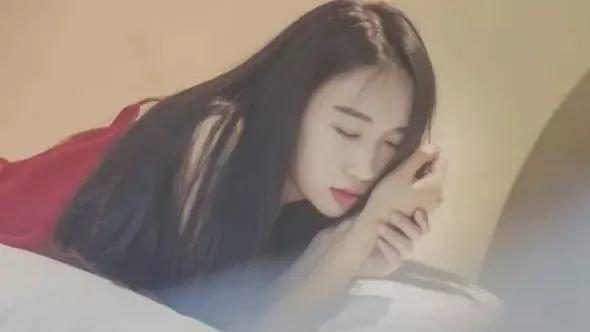 |戴璐之后又一位美女被曝与上司有染，为了前程，出卖灵魂和肉体