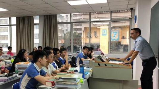 深圳中学|清北保送名单，深圳中学战果差强人意，砸钱招非师范生看来失策了