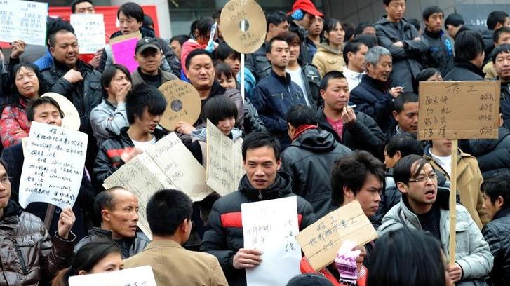 工人|外资工厂招聘工人抢着去，国内工厂反而招工难！两者有什么区别？
