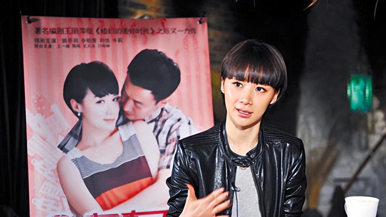 观众一眼看出她整容，她却死活不承认，真的一手好牌打稀碎