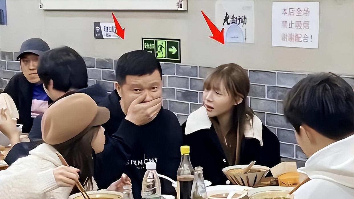 |痞幼50岁男友“割韭菜”！交6元才能看直播，花钱撩妹装阔绰