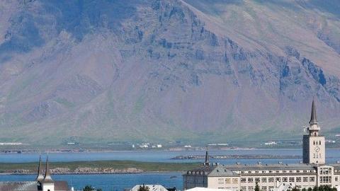 维克|冰岛首都--雷克雅维克，晴空万里，干净空旷
