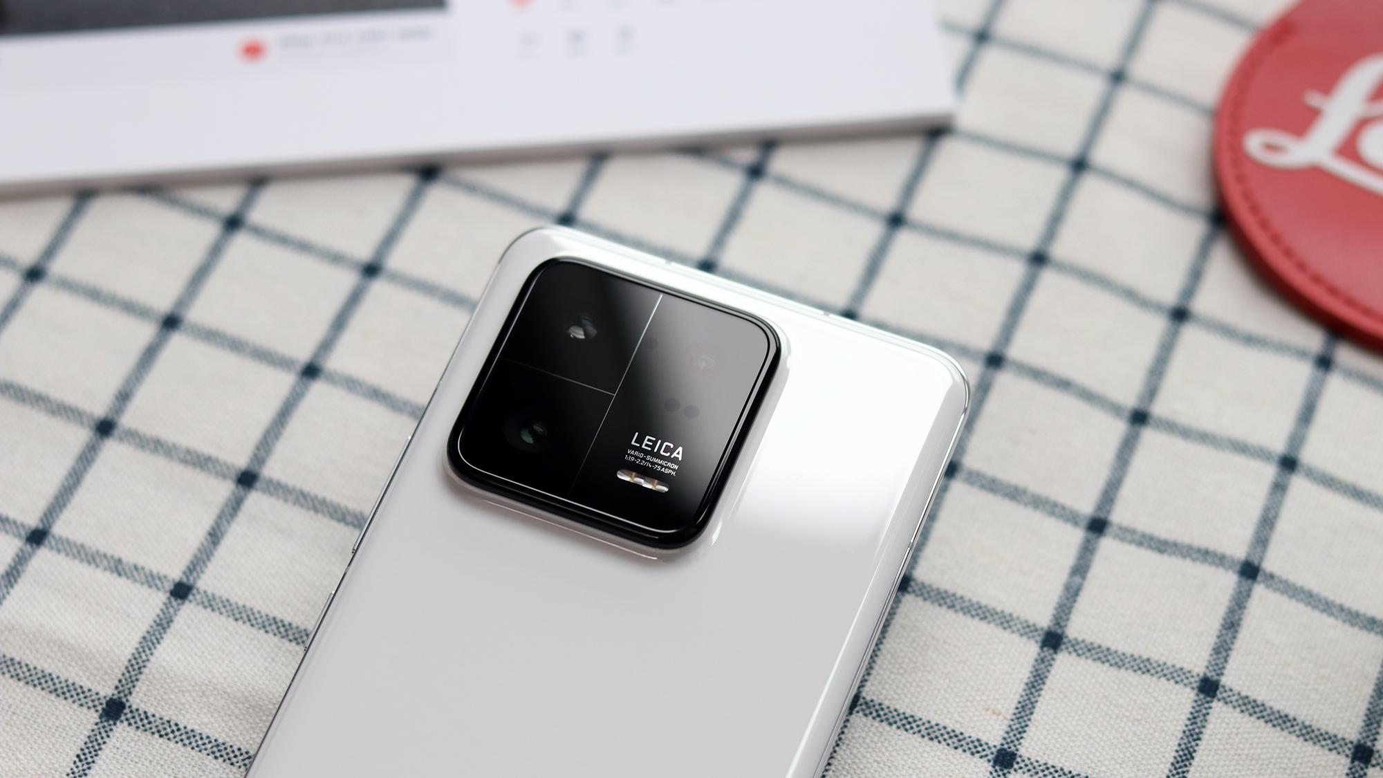 小米科技|国内高端市场重新洗牌！小米意外成为“搅局者”，卢伟冰说出实话