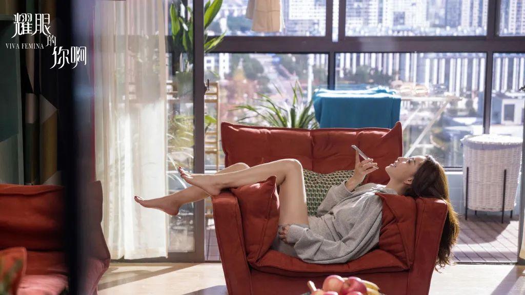 殷桃|殷桃好美演技好棒，但《耀眼的你啊》真的又土又尬，难看的吐血