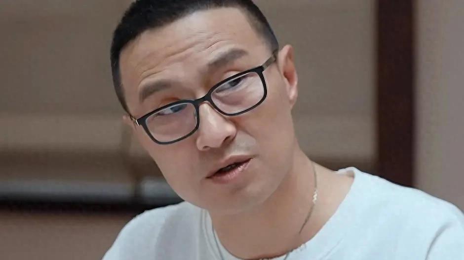 曝汪峰不惧频繁离婚原因：内含稳定，保有赚钱的能力，个人利益至上