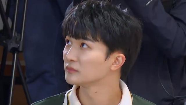 |奔跑吧：周深解锁新技能，神仙吟唱主旋律曲目，唱功再次登上热搜