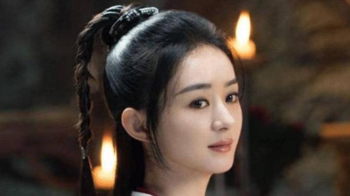 赵丽颖参加中国电视艺术家协会，生图曝光美到惊艳，气质端庄吸睛