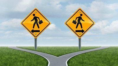 甩锅|酒店在211大学招聘服务员——关于职业选择的那些事