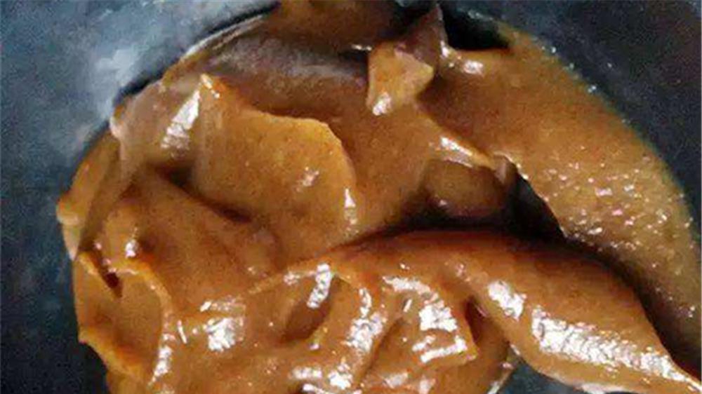 鲤鱼|春天野钓鲤鱼，3个自制饵料添加剂，让大鲤鱼咬钩更疯狂