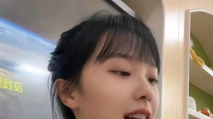 儿歌|黄老师又曝大瓜，今年39岁，生活照也随之流出