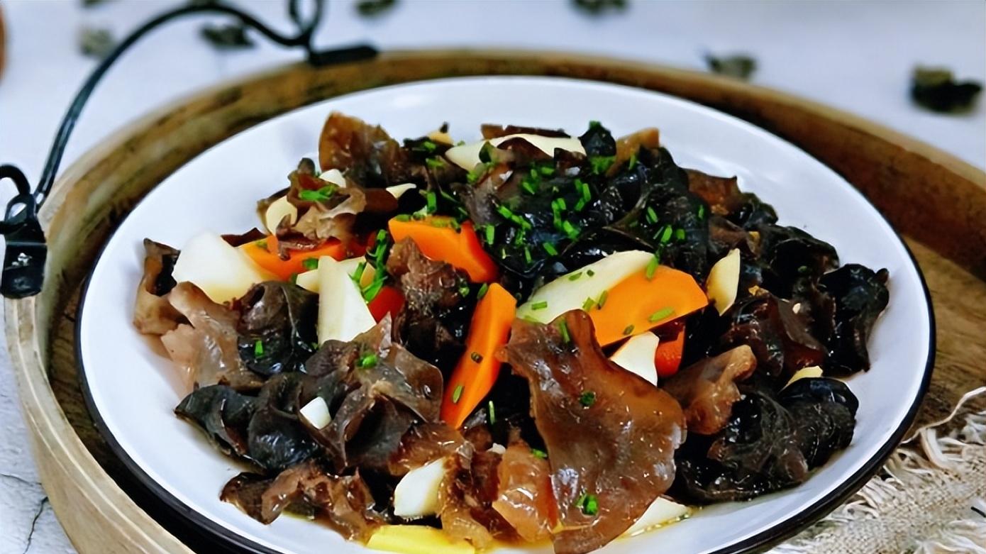 牛奶|冬天除了牛奶，建议多吃这5样，高钙高蛋白，增强免疫，安稳过冬