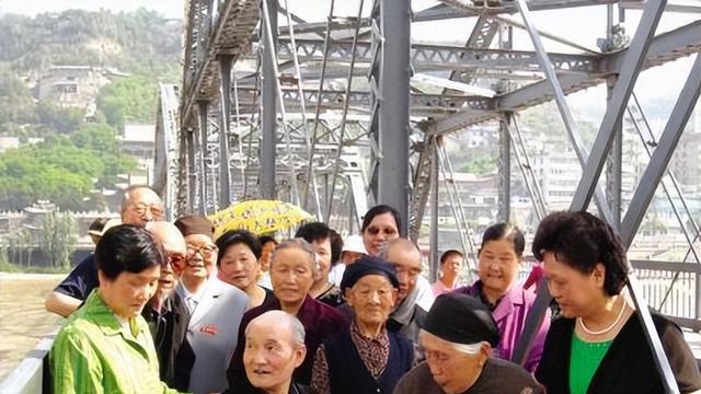 和顺|导游揭秘：为何老年旅游团这么廉价，几百块就能游遍大半个中国？