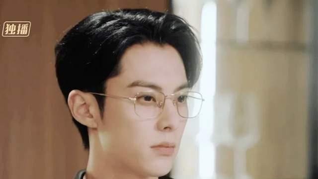 王鹤棣《以爱为营》霸总翻车，被拉去对比，缺点还是不动脑