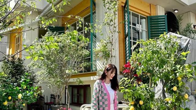 陈乔恩|陈乔恩和友人去韩国游玩，偶遇木村扩哉老婆工藤静香，害羞求合影