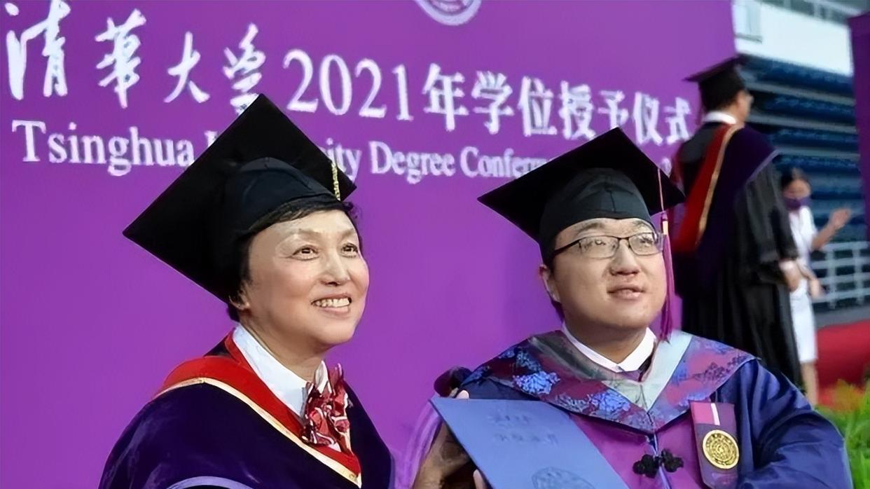 北邮|清华硕士惨遭HR讽刺，直言不过是个本科211，网友：北邮都不配？